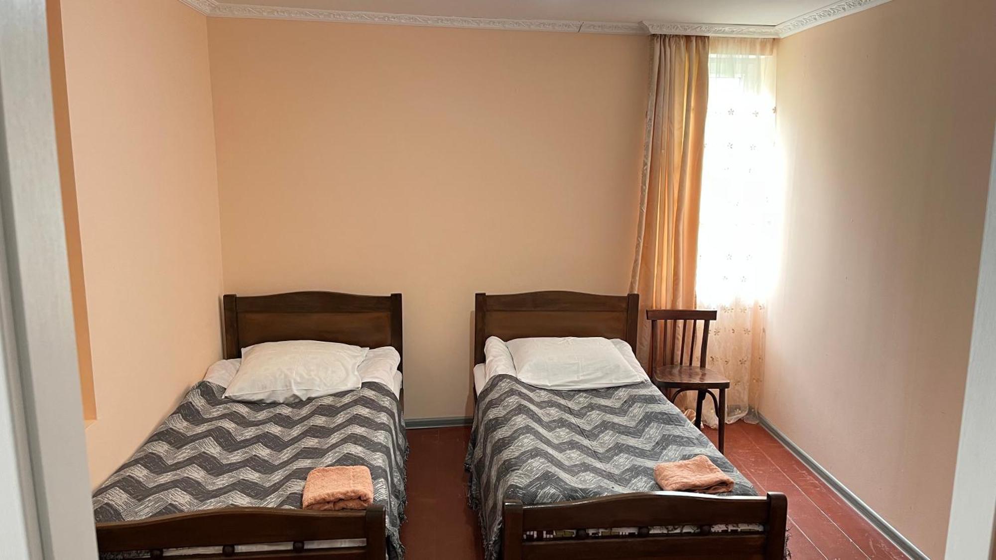 Ciuri'S Guesthouse Zhabeshi ภายนอก รูปภาพ